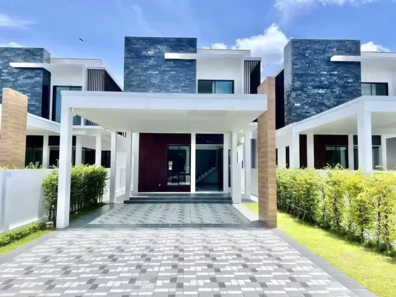 4 Bedroom House