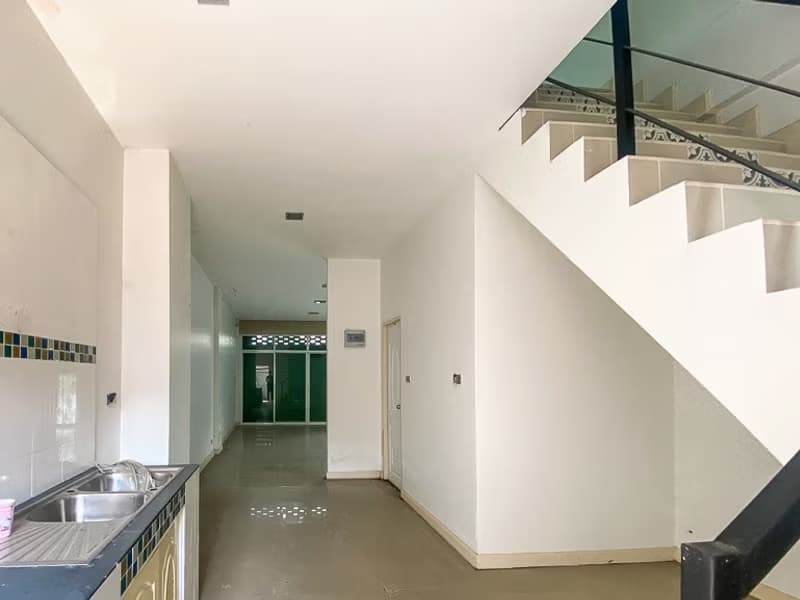 House for Sale, Rent in Hang Dong, Hang Dong.