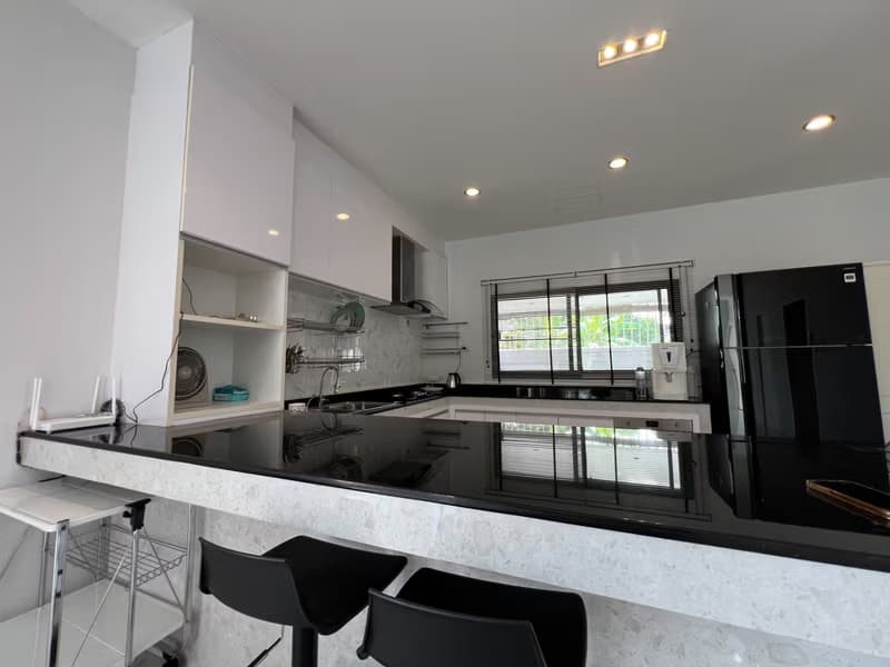 5 Bed House for Sale in Hang Dong