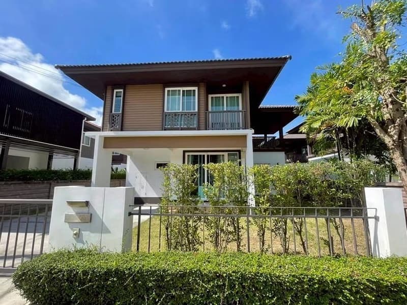 4 Bed House for Rent and Sale in Mueang Chiang Mai