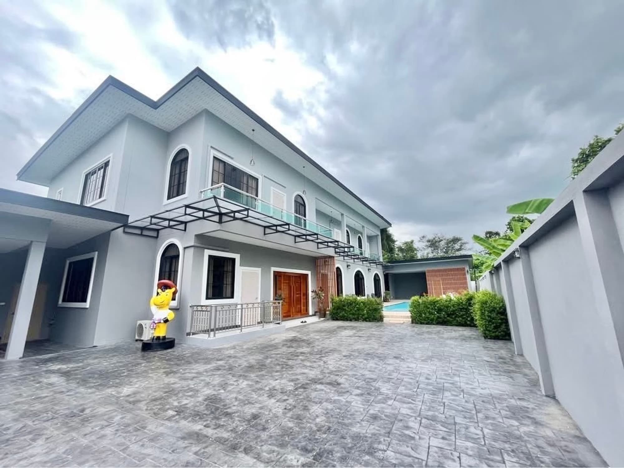 4 Bed House for Rent and Sale in San Sai District - Image 2 4 Bed House for Rent and Sale in San Sai District - Image 2