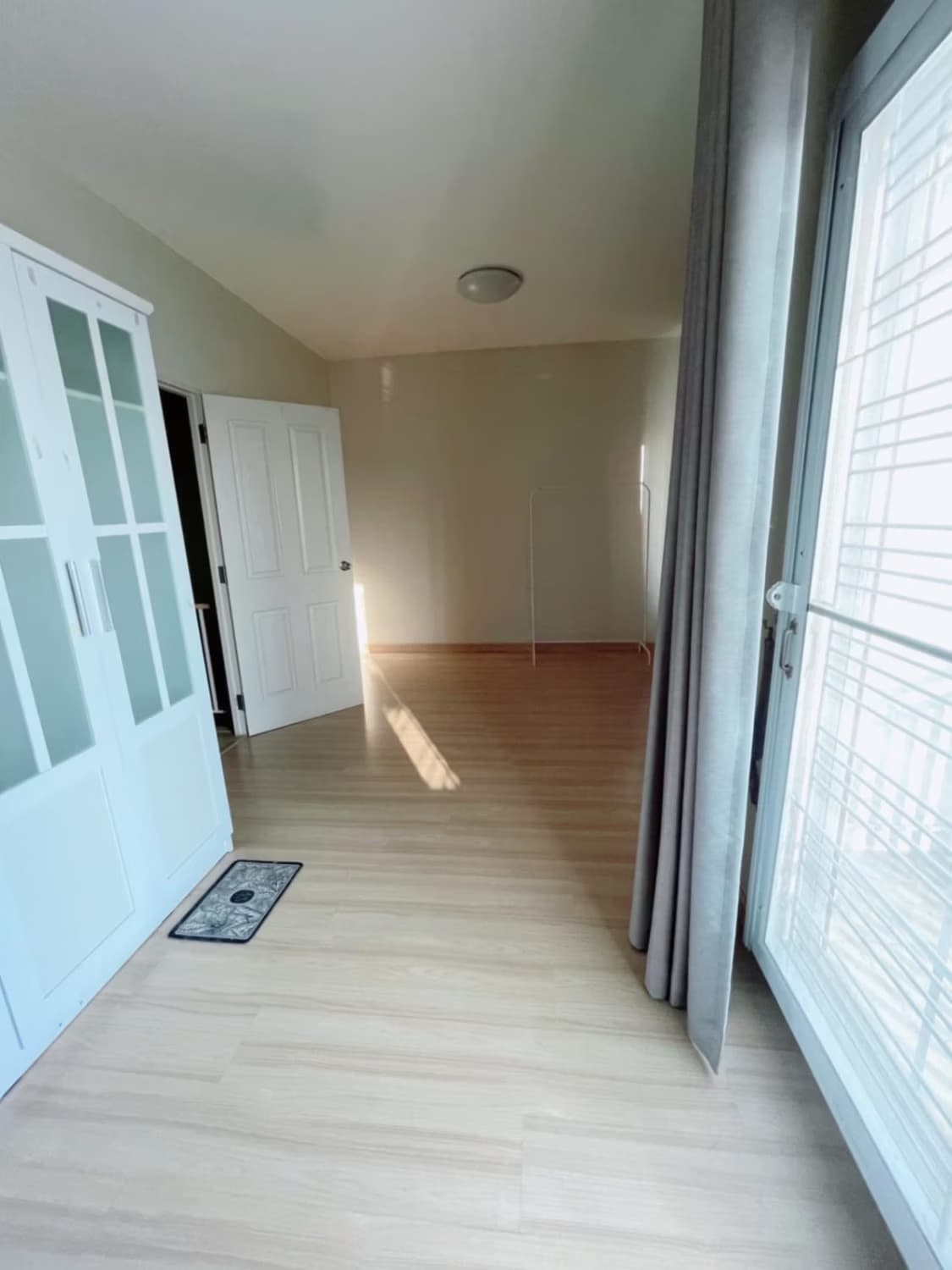 3 Bed House for Rent and Sale in Bang Phli - Image 6