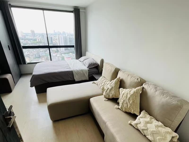 1 Bedroom Condo