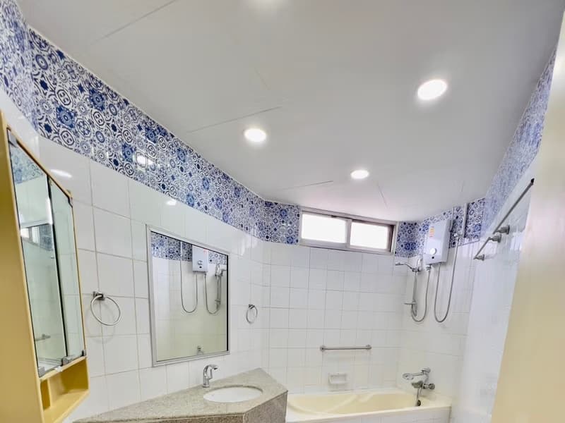 2 Bed Condo for Rent in Ratchathewi