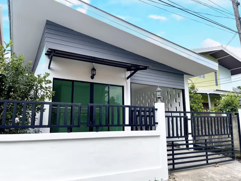 2 Bedroom House