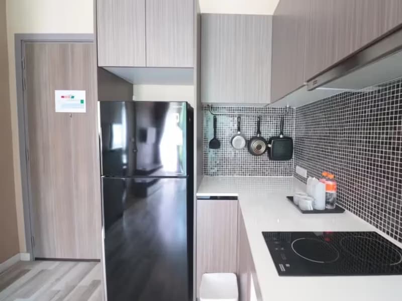 1 Bedroom Condo