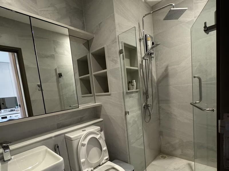 1 Bedroom Condo