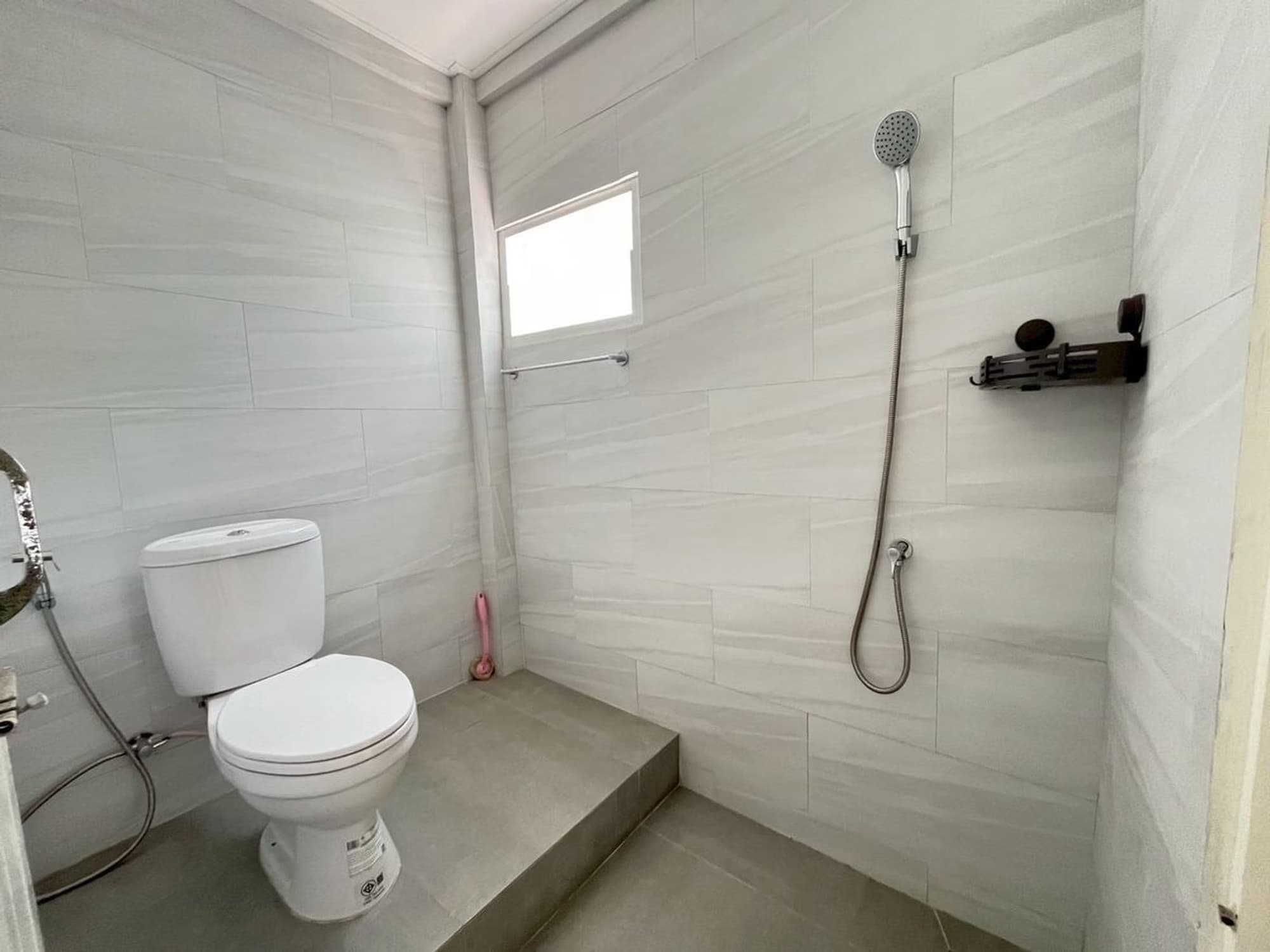 4 Bed House for Rent in Suan Luang - Image 12