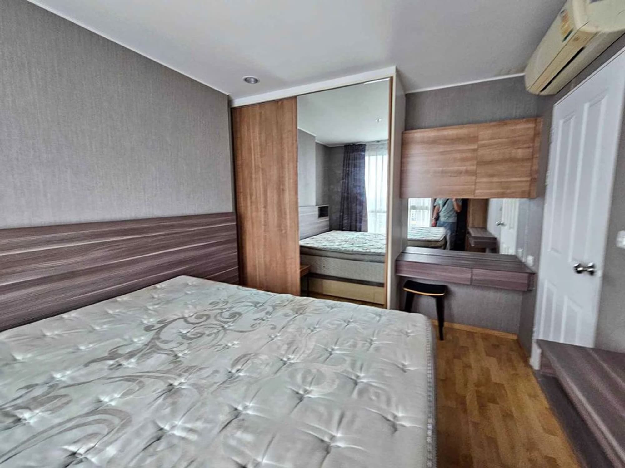 1 Bedroom Condo - Image 9