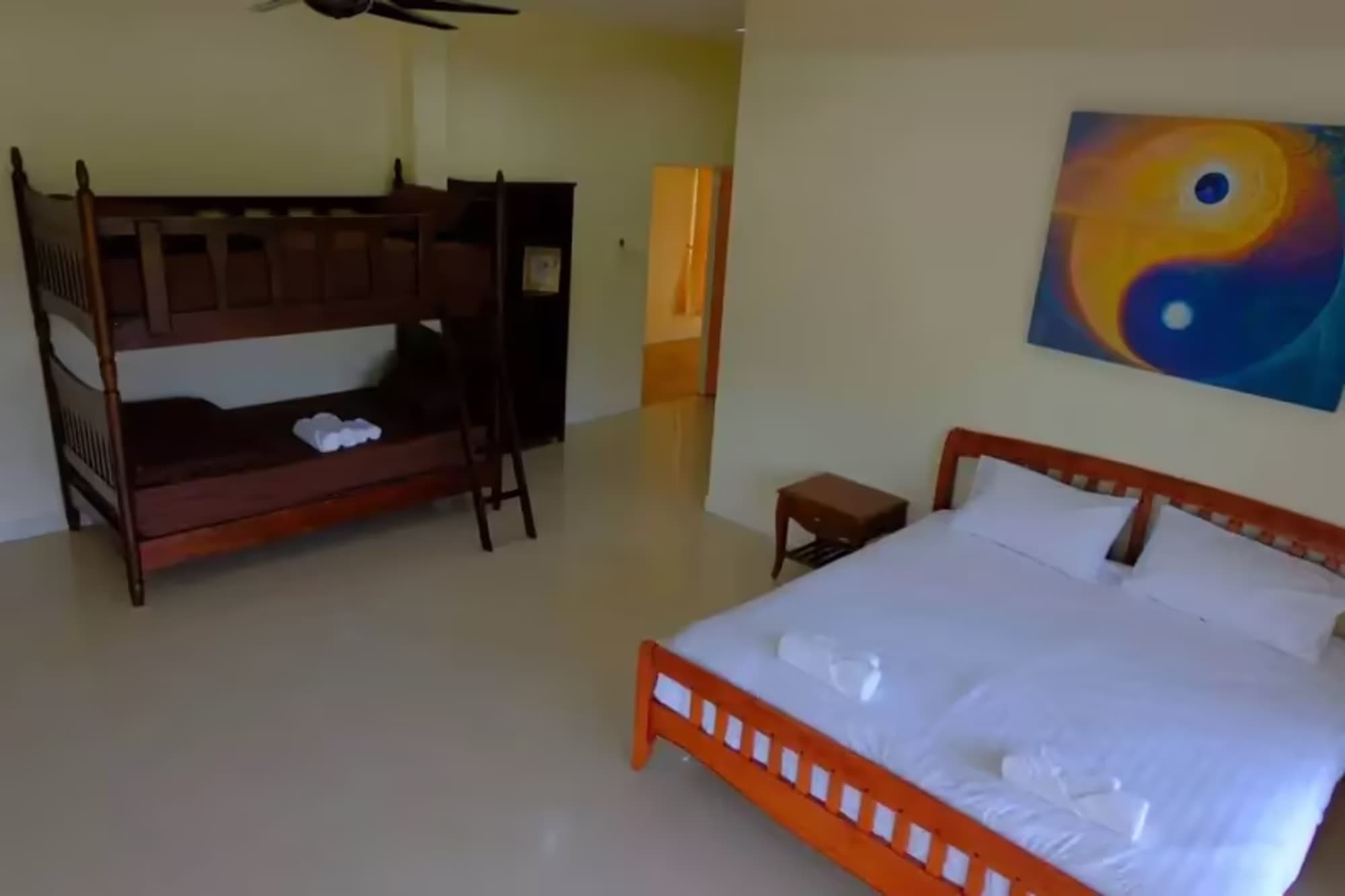4 Bedroom House - Image 12