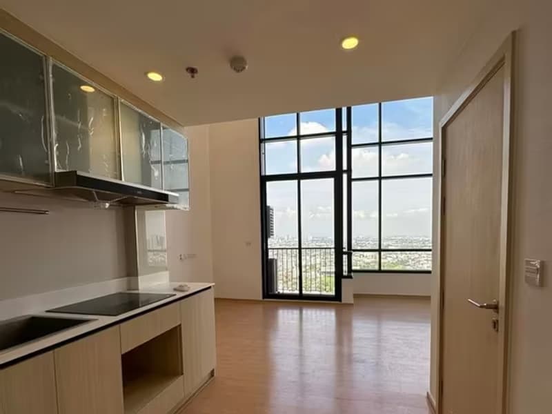 1 Bedroom Condo