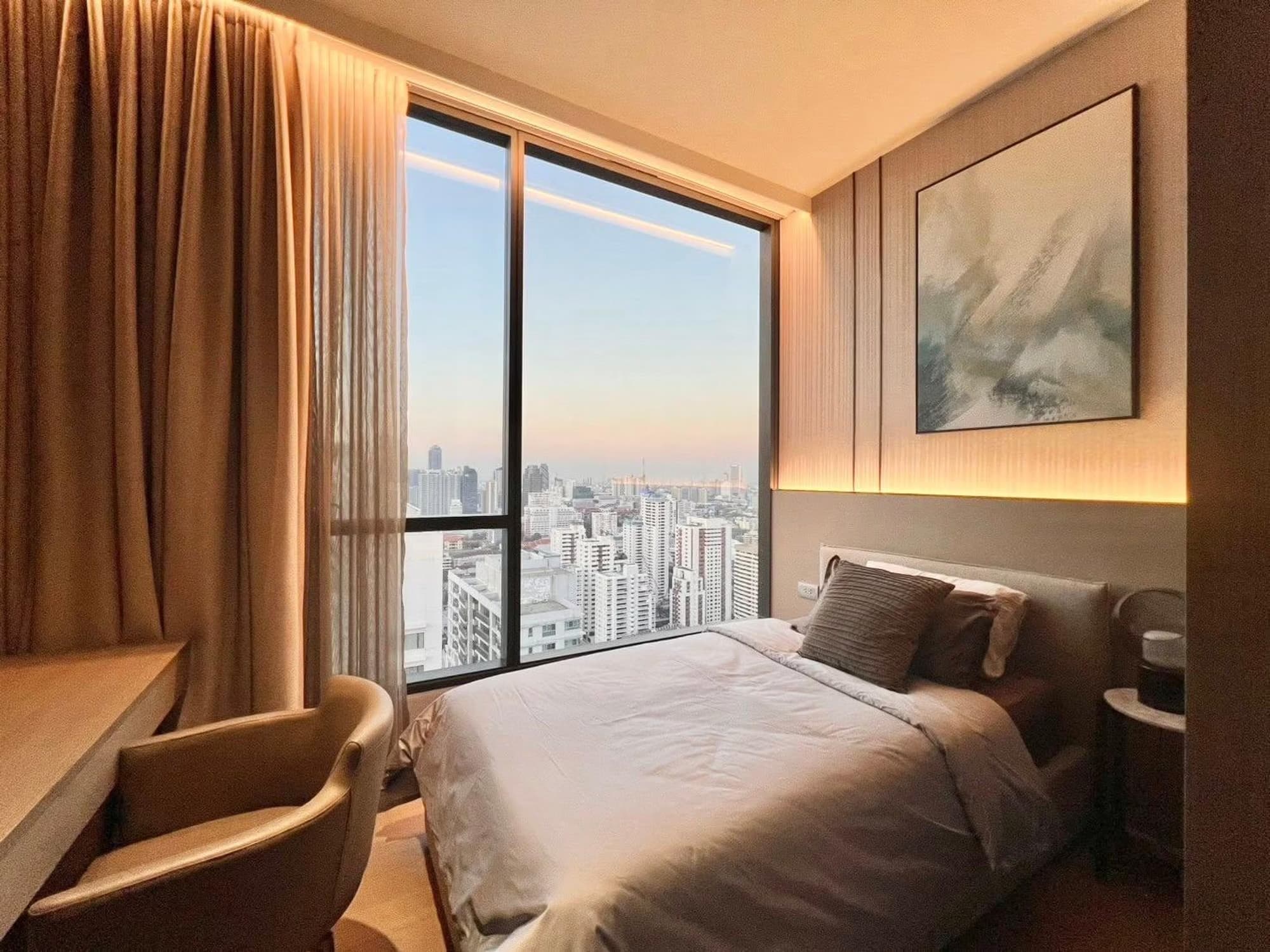 3 Bed Condo for Rent in Watthana - Image 5