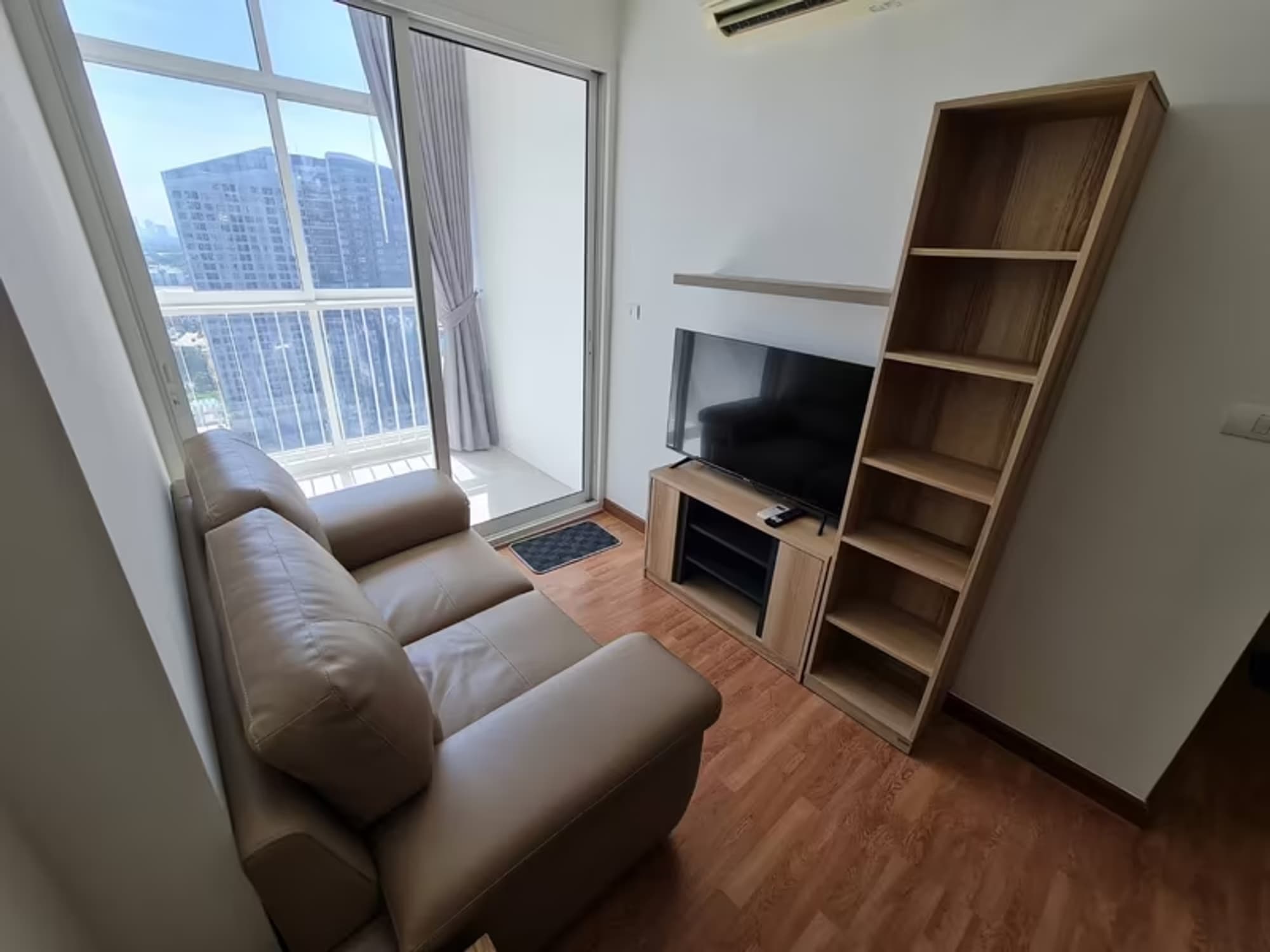 1 Bedroom Condo - Image 4