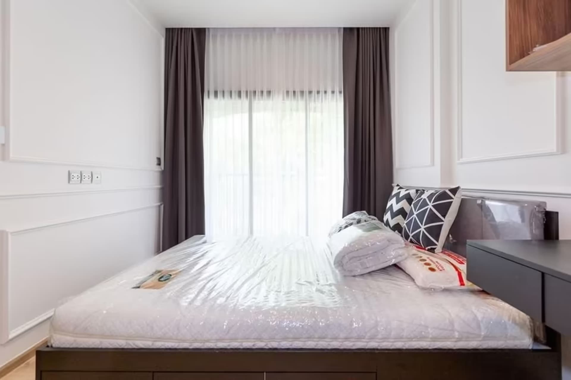 1 Bedroom Condo - Image 2