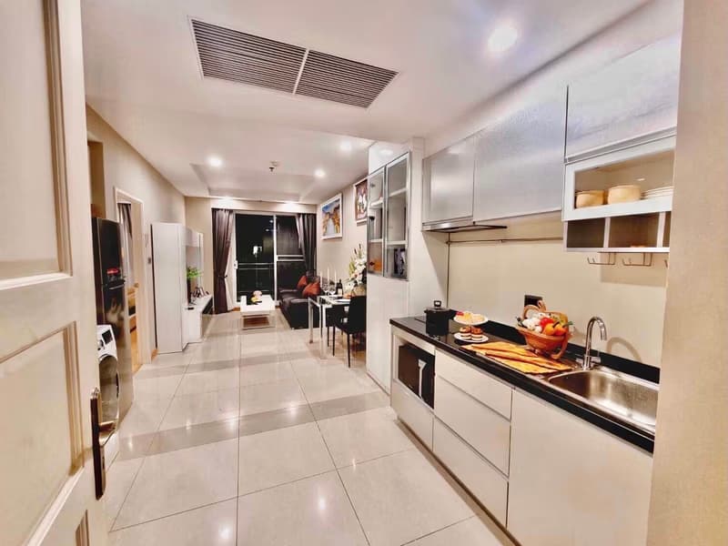 1 Bed Condo for Rent and Sale  Near Thailand Cultural Centre MRT