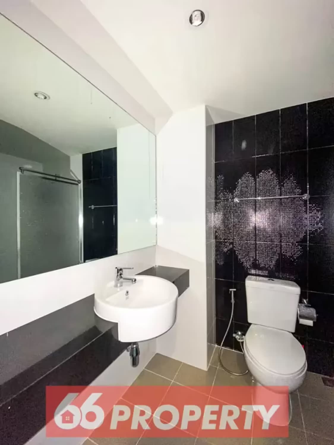 1 Bedroom Condo - Image 6