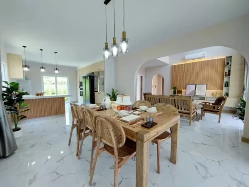 4 Bedroom House