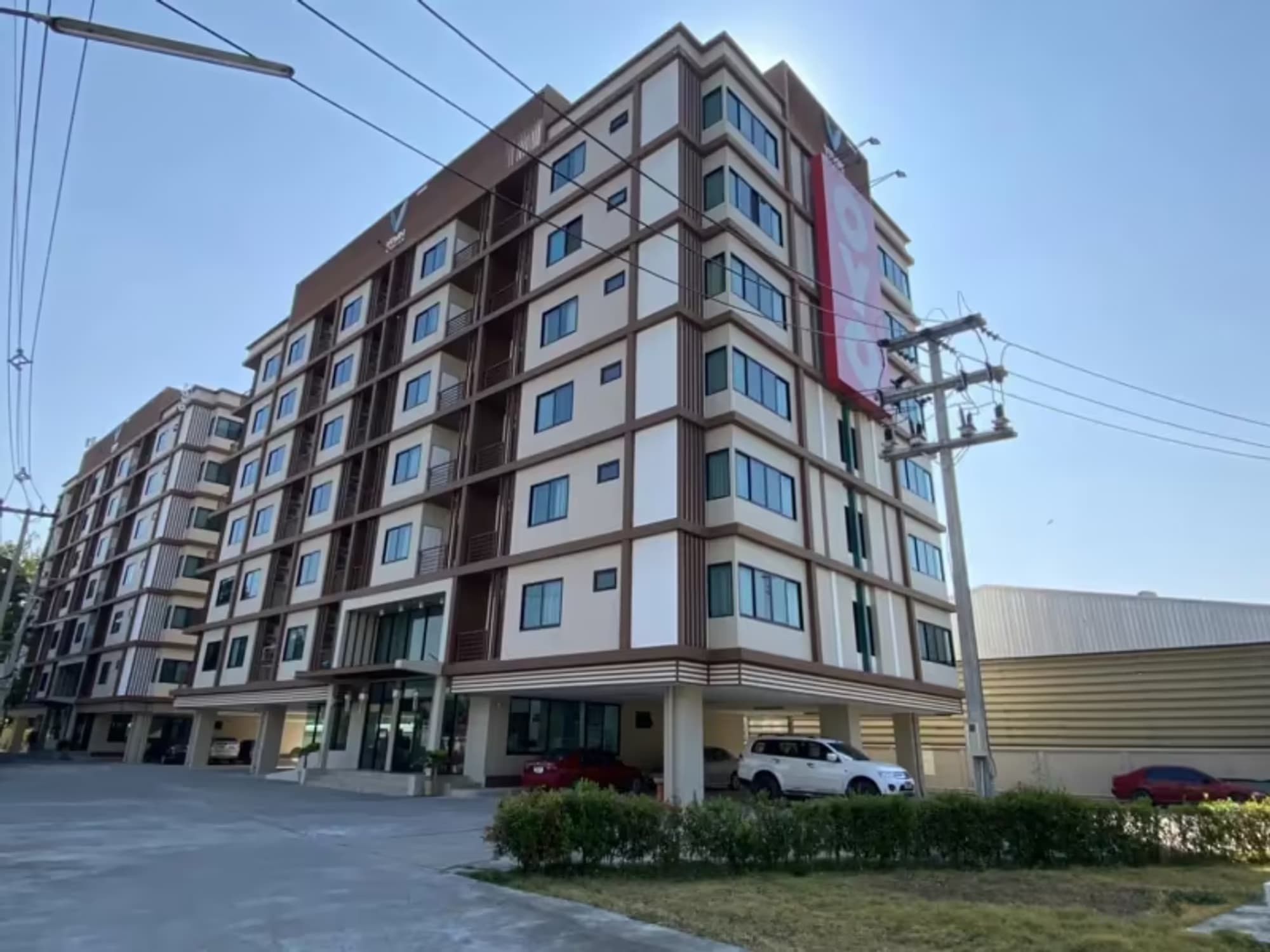 2 Bedroom Condo - Image 1