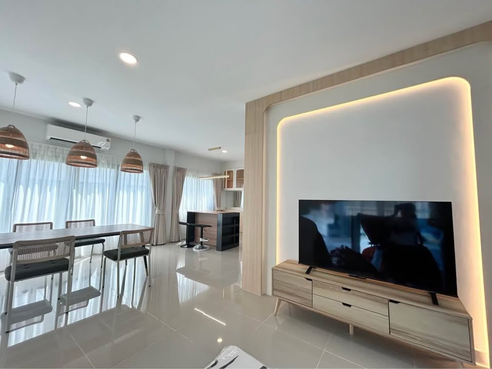 3 卧室 别墅 用于 出租 在 Bang Phli - Image 3