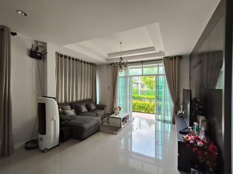 4 Bed House for Rent in San Kamphaeng