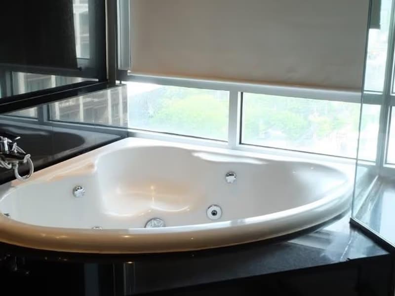 3 Bed Condo for Rent in Pathum Wan