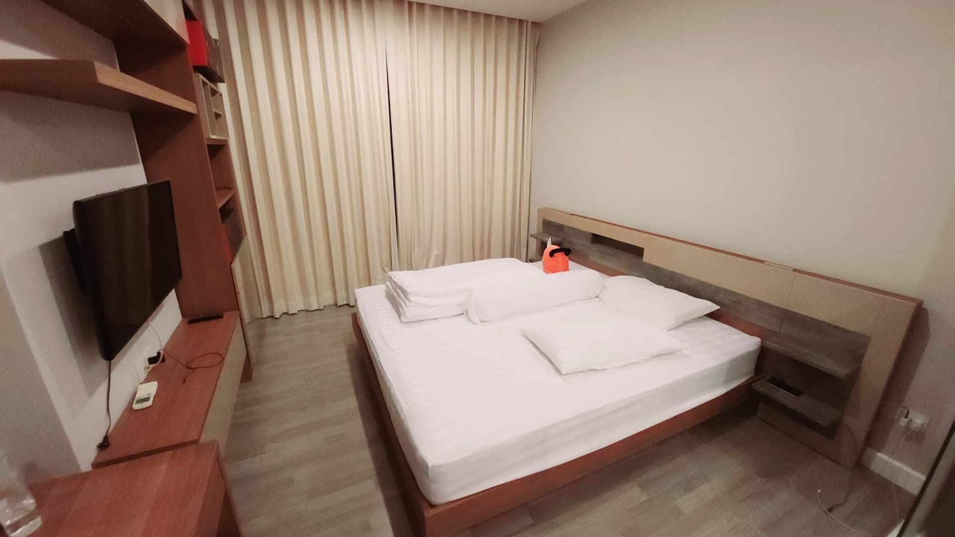 Condo for Rent at The Room Sathorn - TanonPun - Image 16