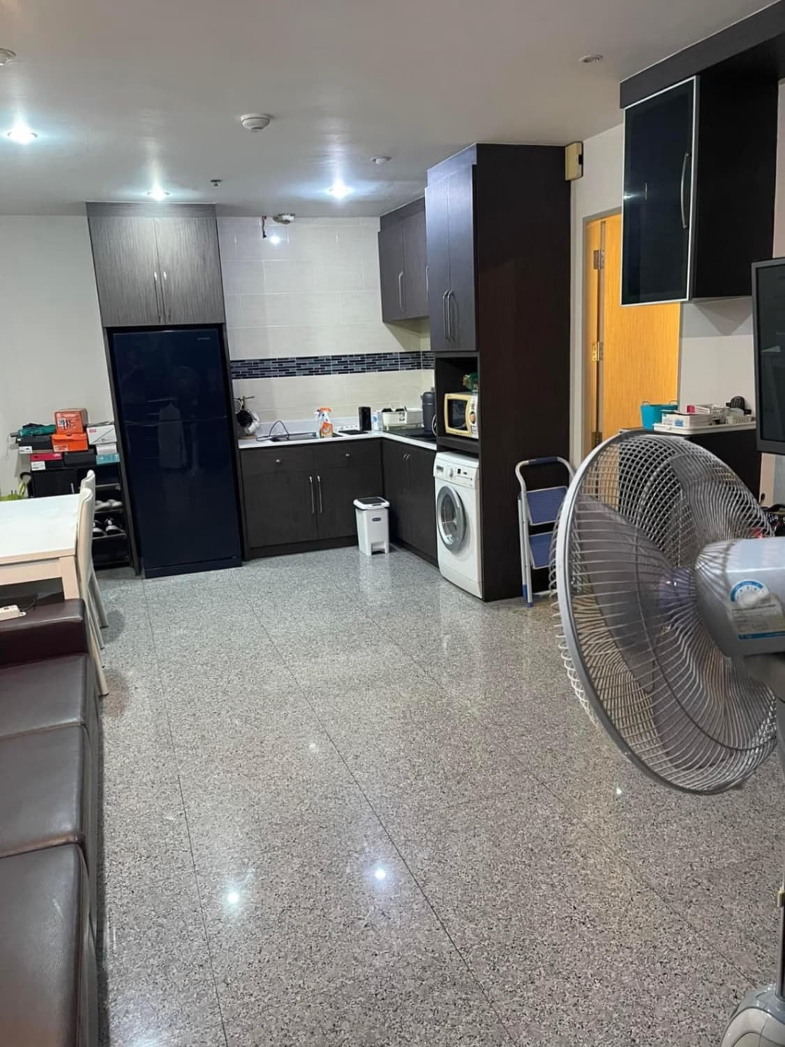 1 ห้องนอน คอนโด สำหรับ จำหน่าย ใน ห้วยขวาง - Image 3
