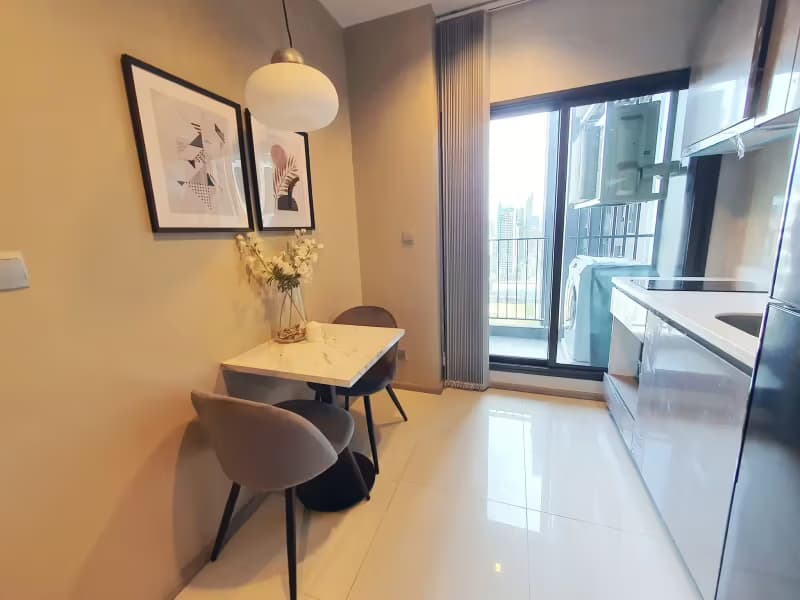 1 Bedroom Condo