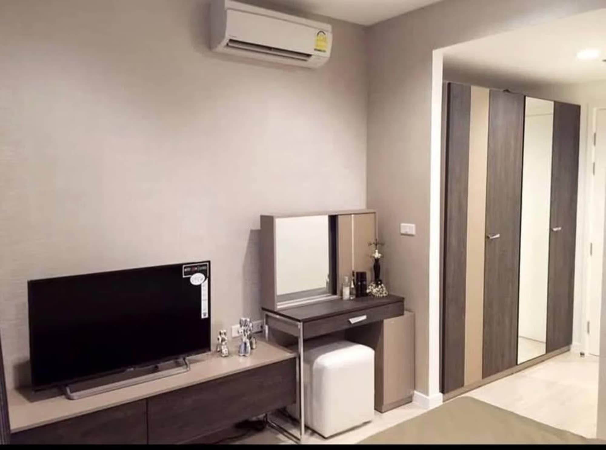 2 Bed Condo for Rent in Bang Kho Laem - Image 6