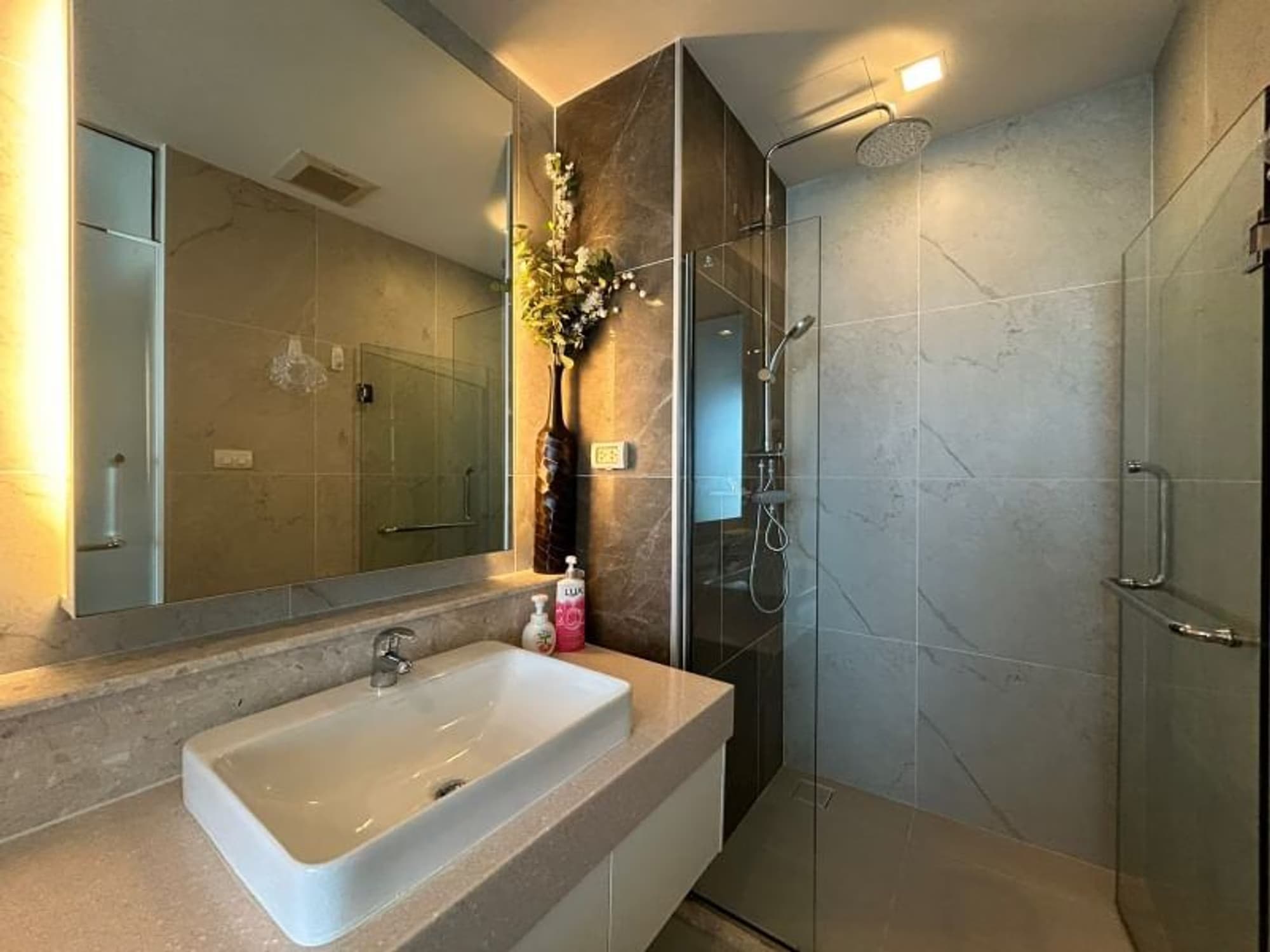 2 Bed Condo for Rent and Sale in Mueang Chiang Mai - Image 10