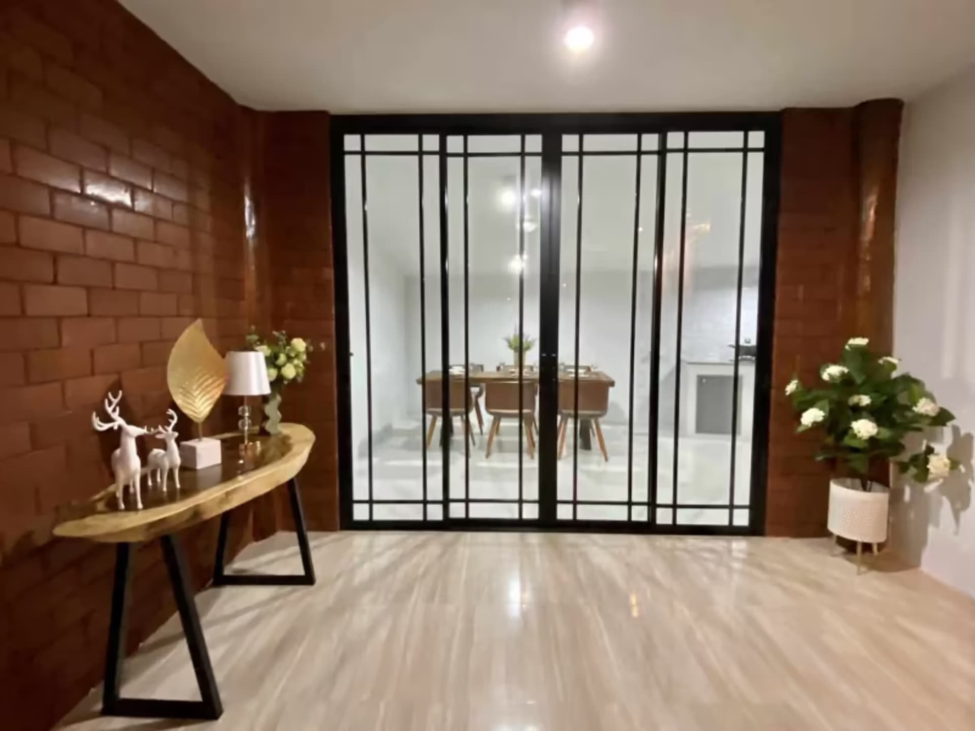 2 Bedroom House - Image 3