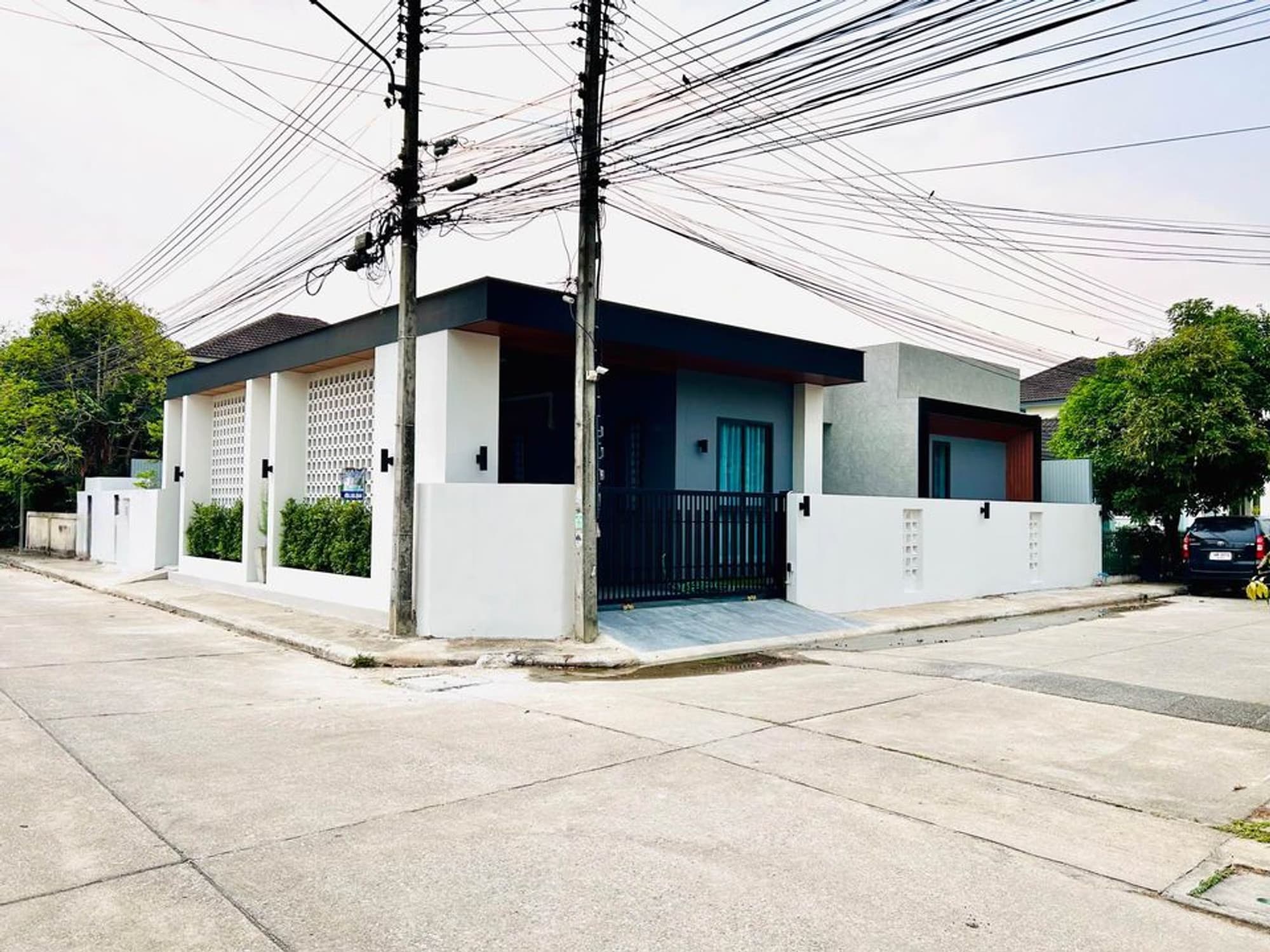4 Bed House for Rent and Sale in San Sai - Image 2