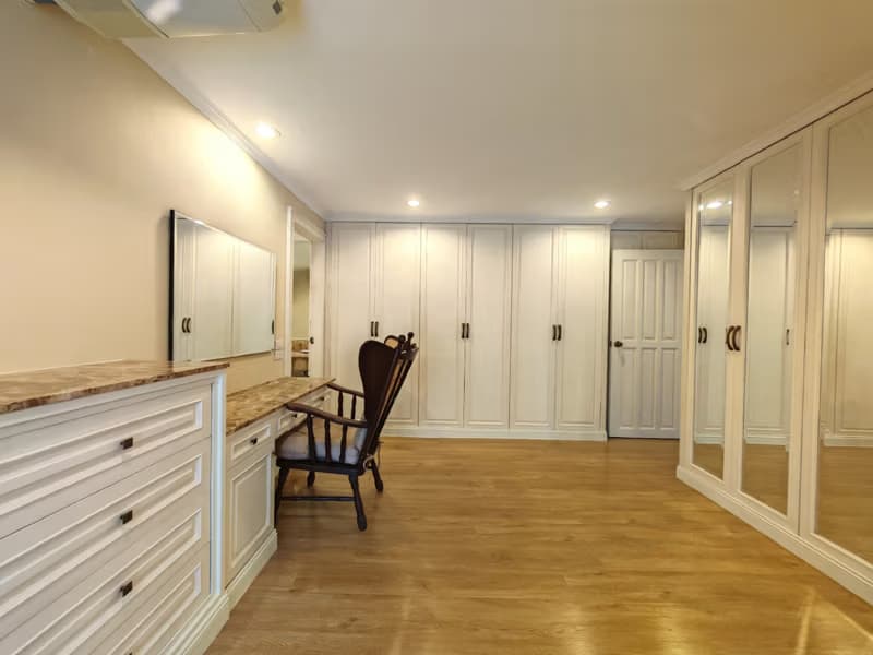 2 Bed Condo for Rent in Pathum Wan