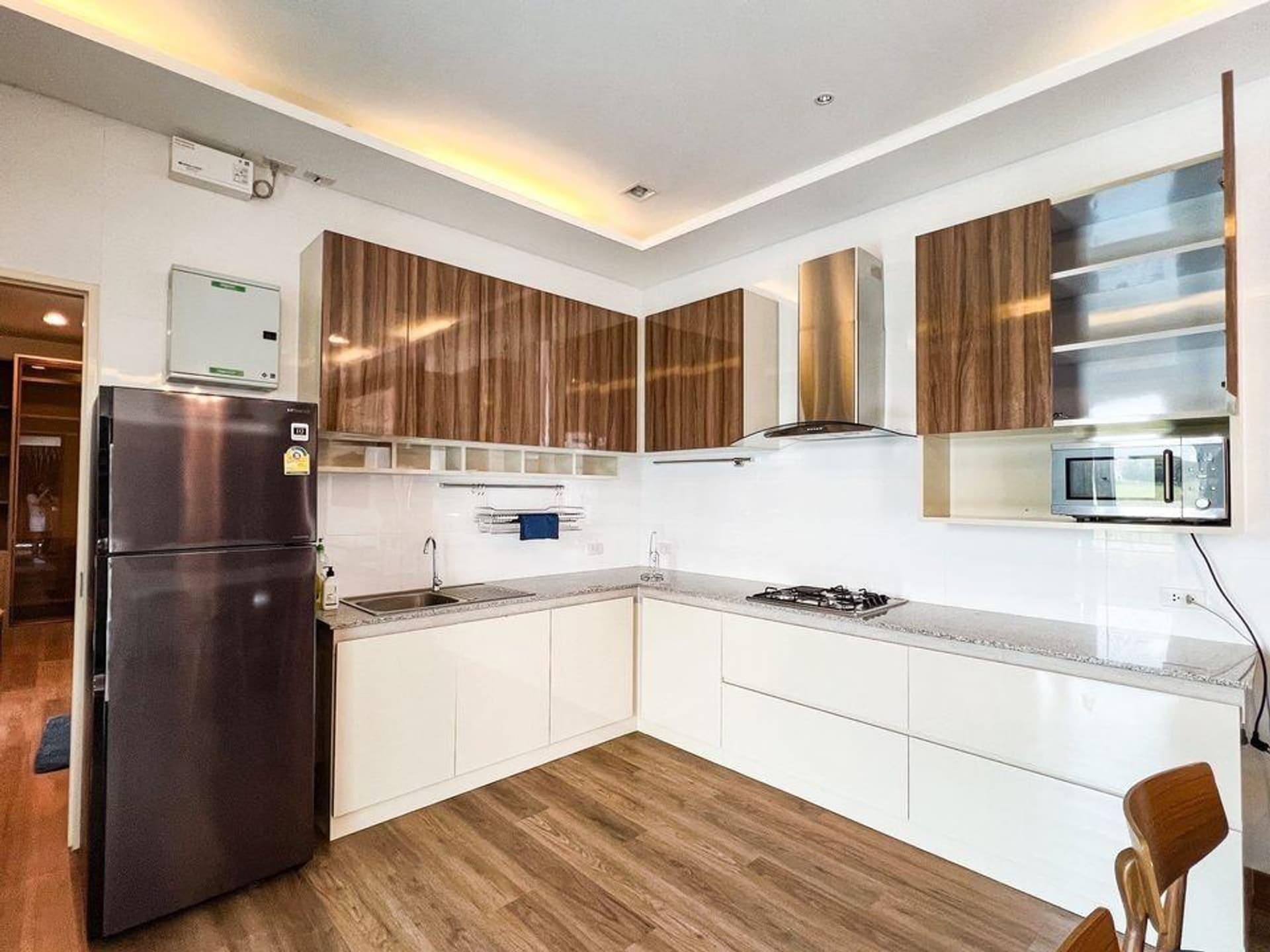 Pool villa house for rent in a frame - Image 27