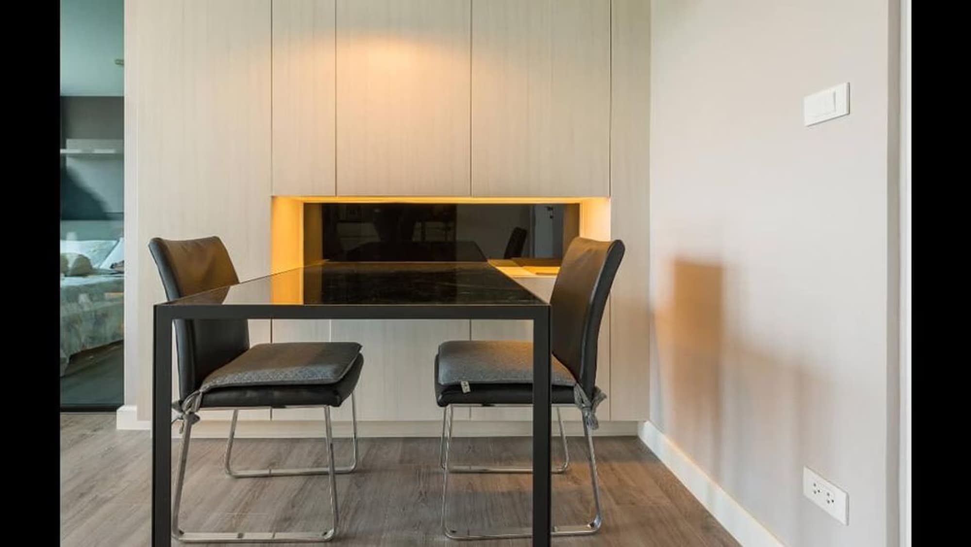 1 Bedroom Condo for Rent at The Room Sukhumvit 40 - Image 9