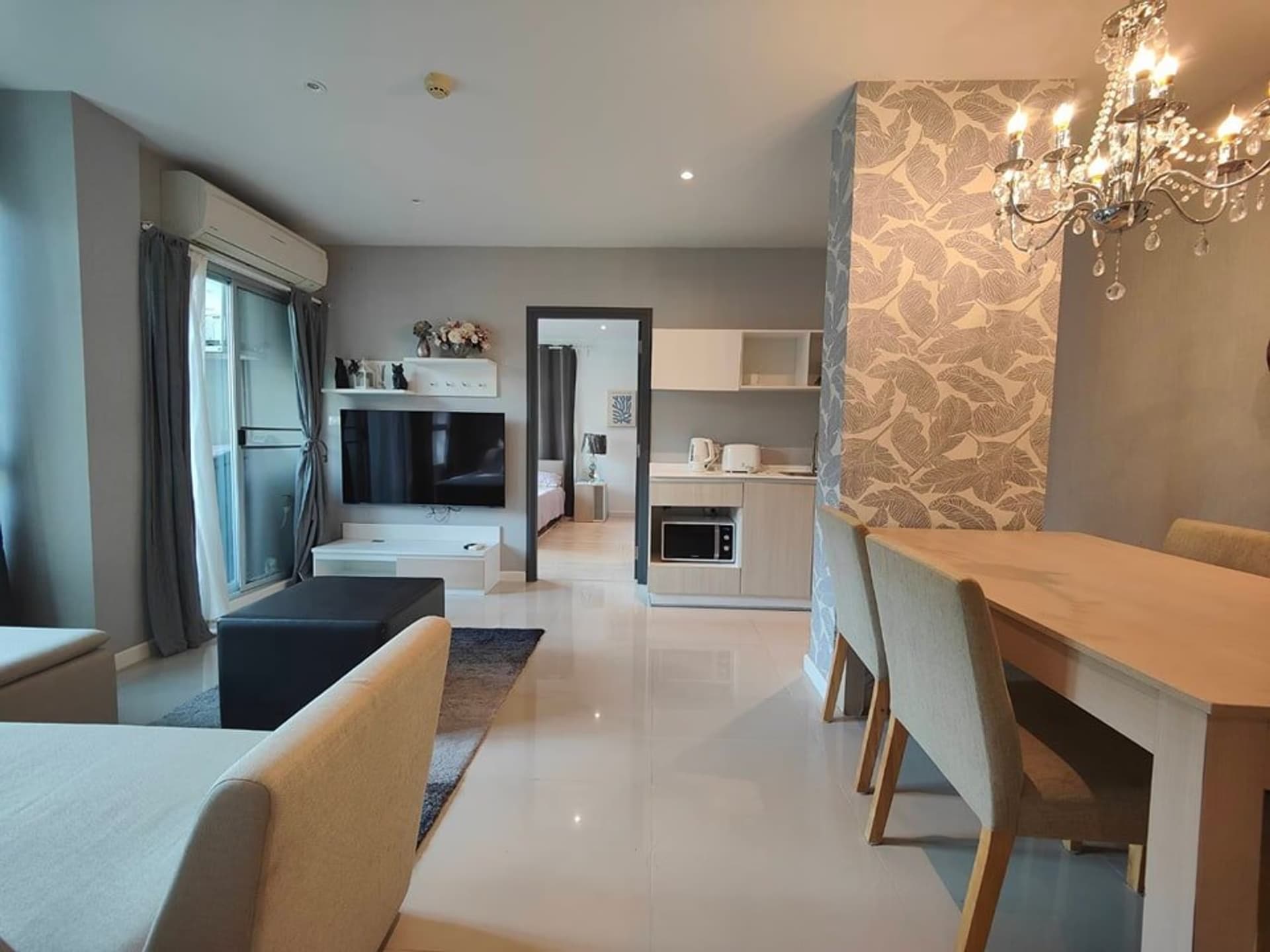 2 Bed Condo for Rent and Sale in Mueang Chiang Mai - Image 1