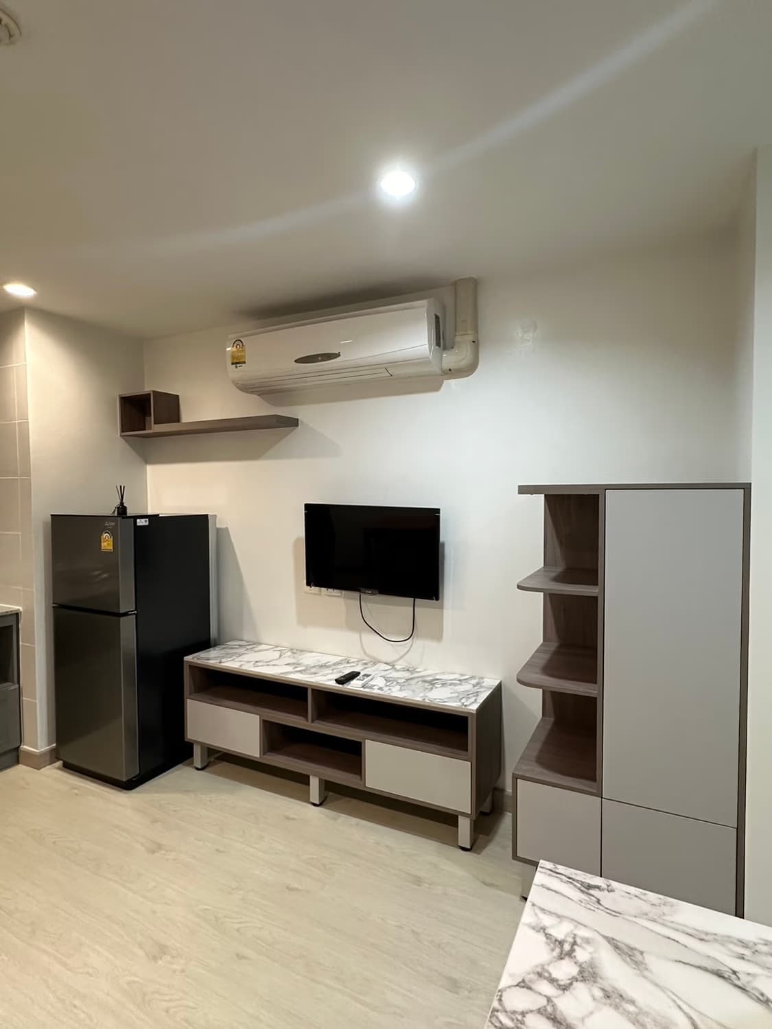 1 ห้องนอน คอนโด สำหรับ ขาย ใน Pathum Wan - Image 3