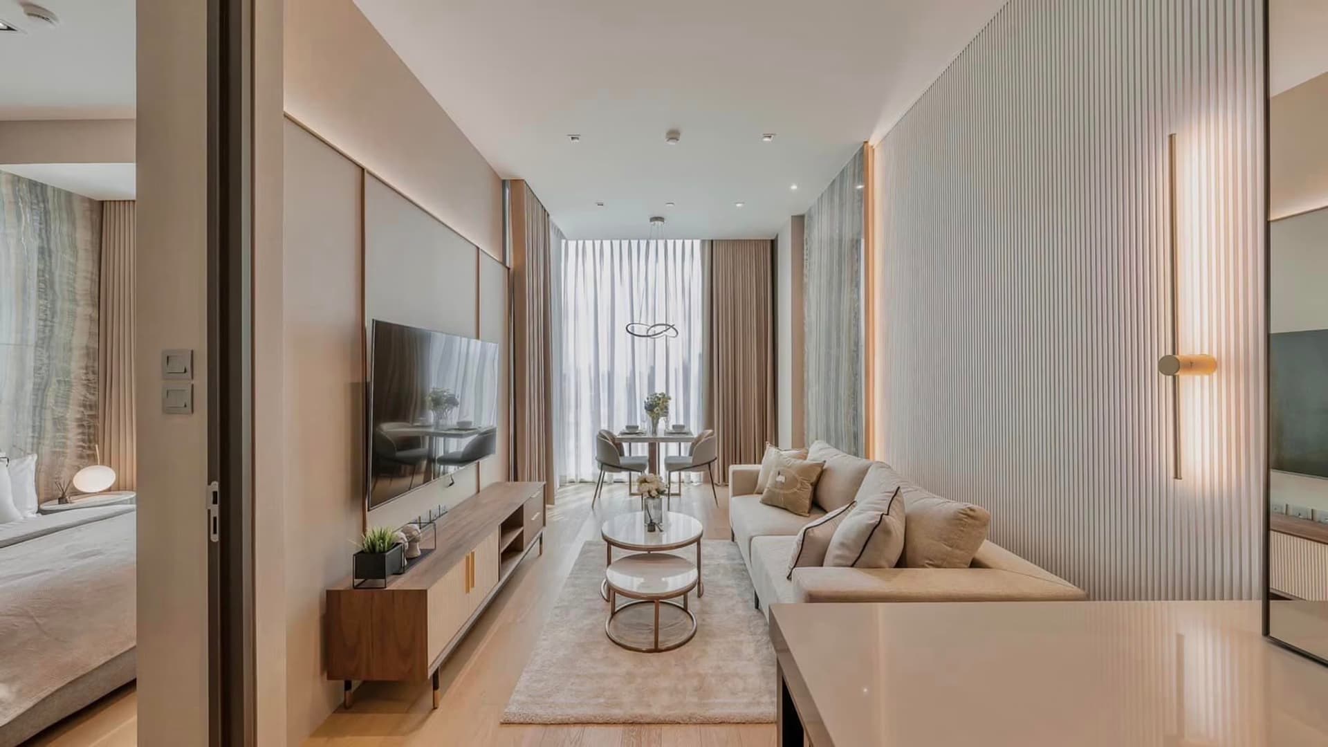 1 Bed Condo for Rent and Sale in Pathum Wan - Image 1