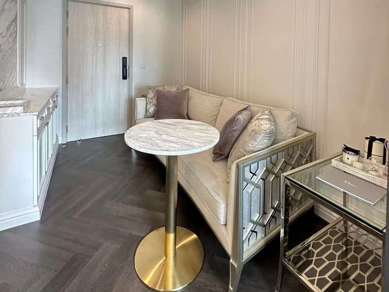 Condo for Sale at Life One Wireless