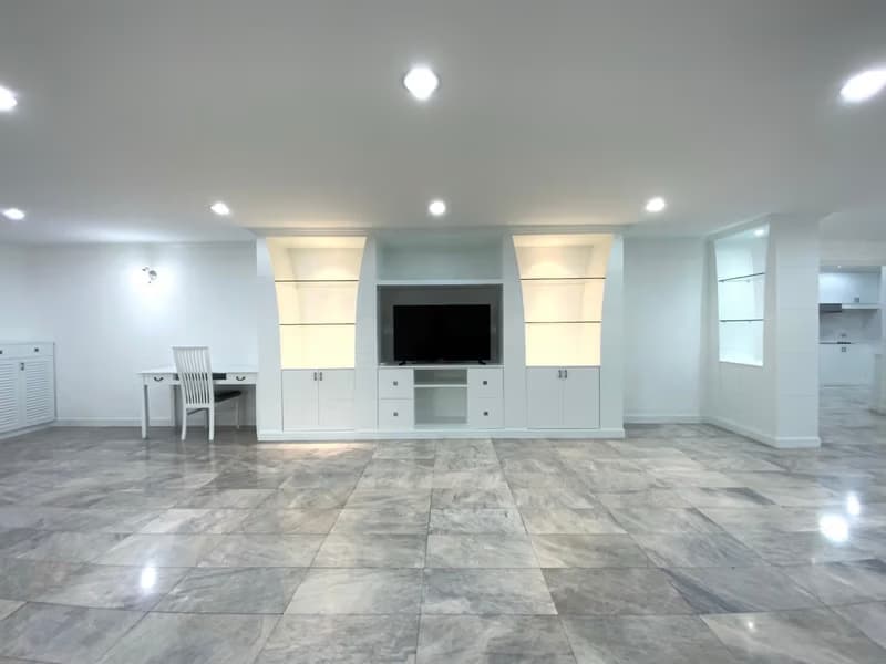4 Bedroom Condo