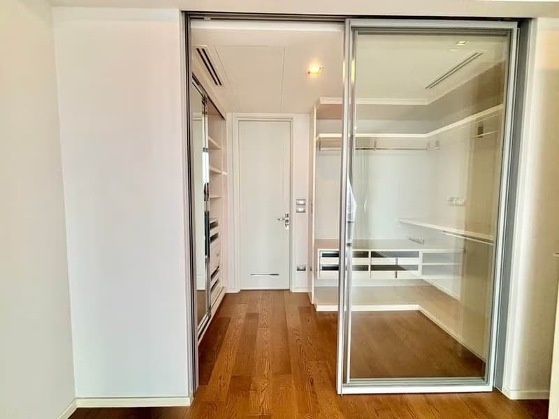 1 Bed Condo for Sale  Near Surasak BTS