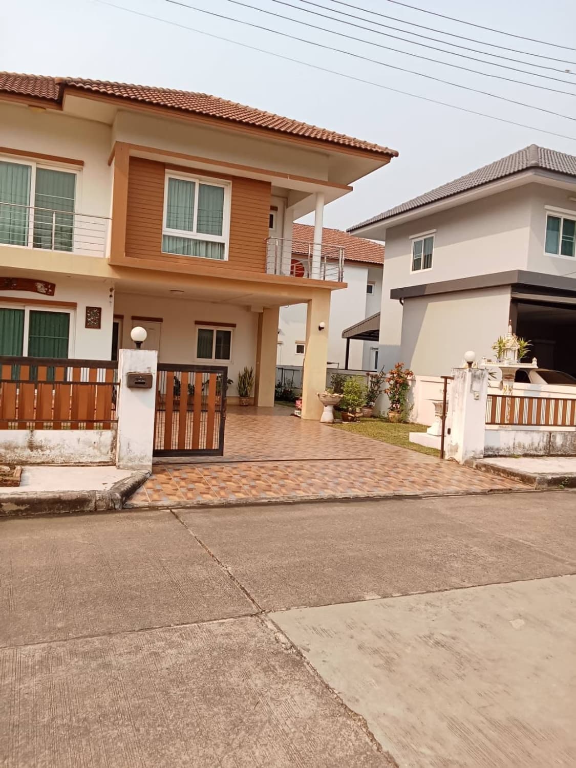 3 Bed House for Rent and Sale in San Kamphaeng - Image 6
