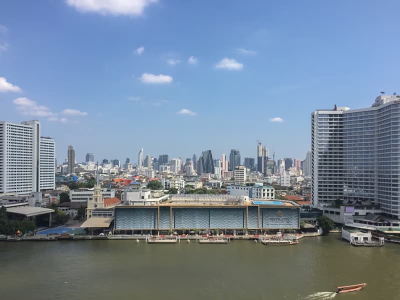 3 Bed House for Rent in Khlong San