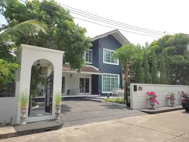 4 Bedroom House