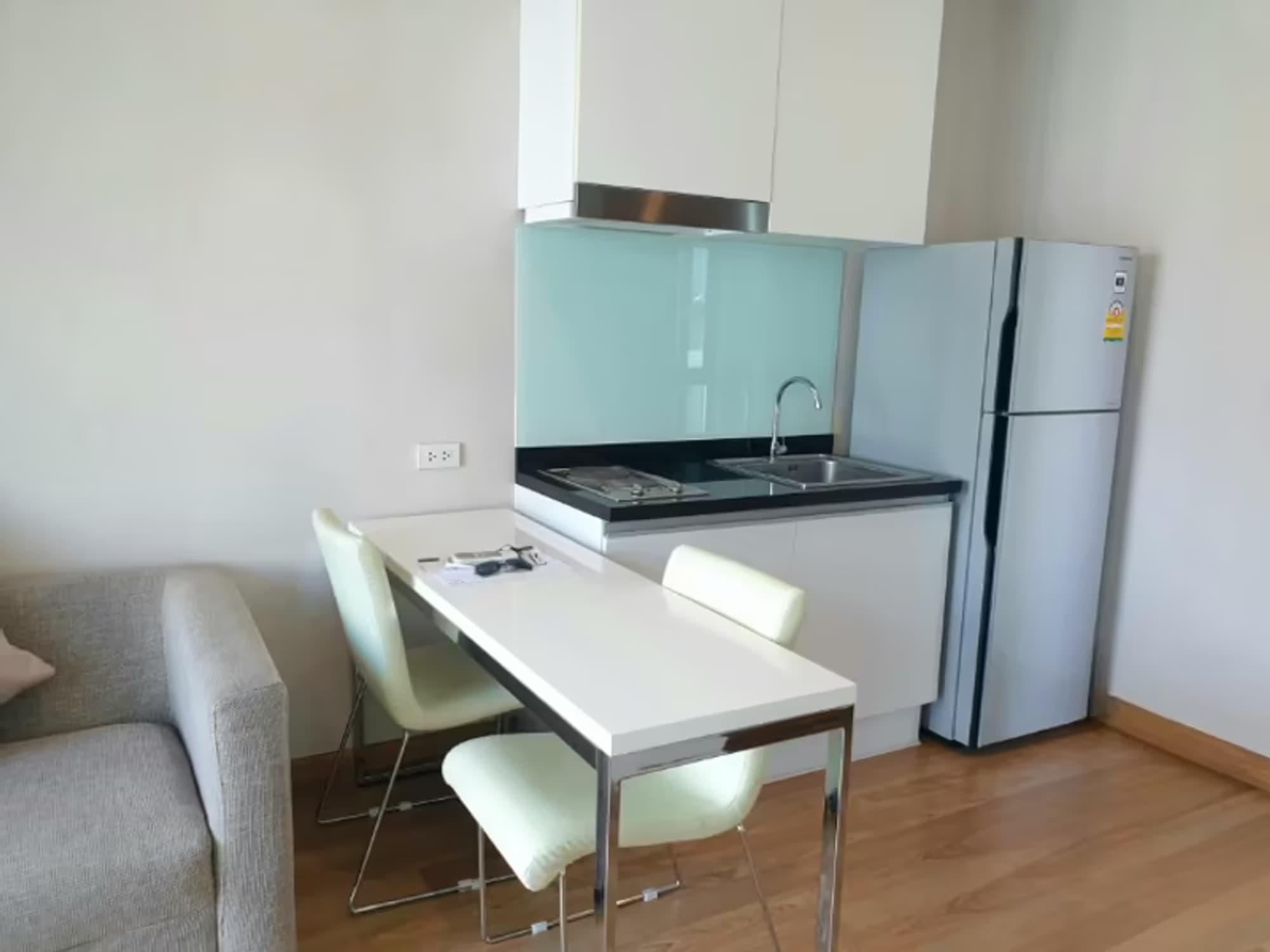 1 Bedroom Condo - Image 2