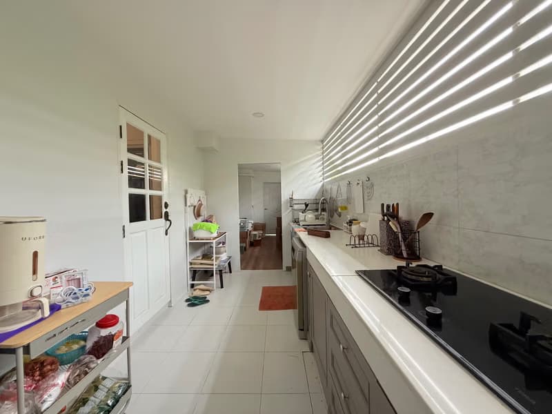 5 Bed House for Rent and Sale in Hang Dong