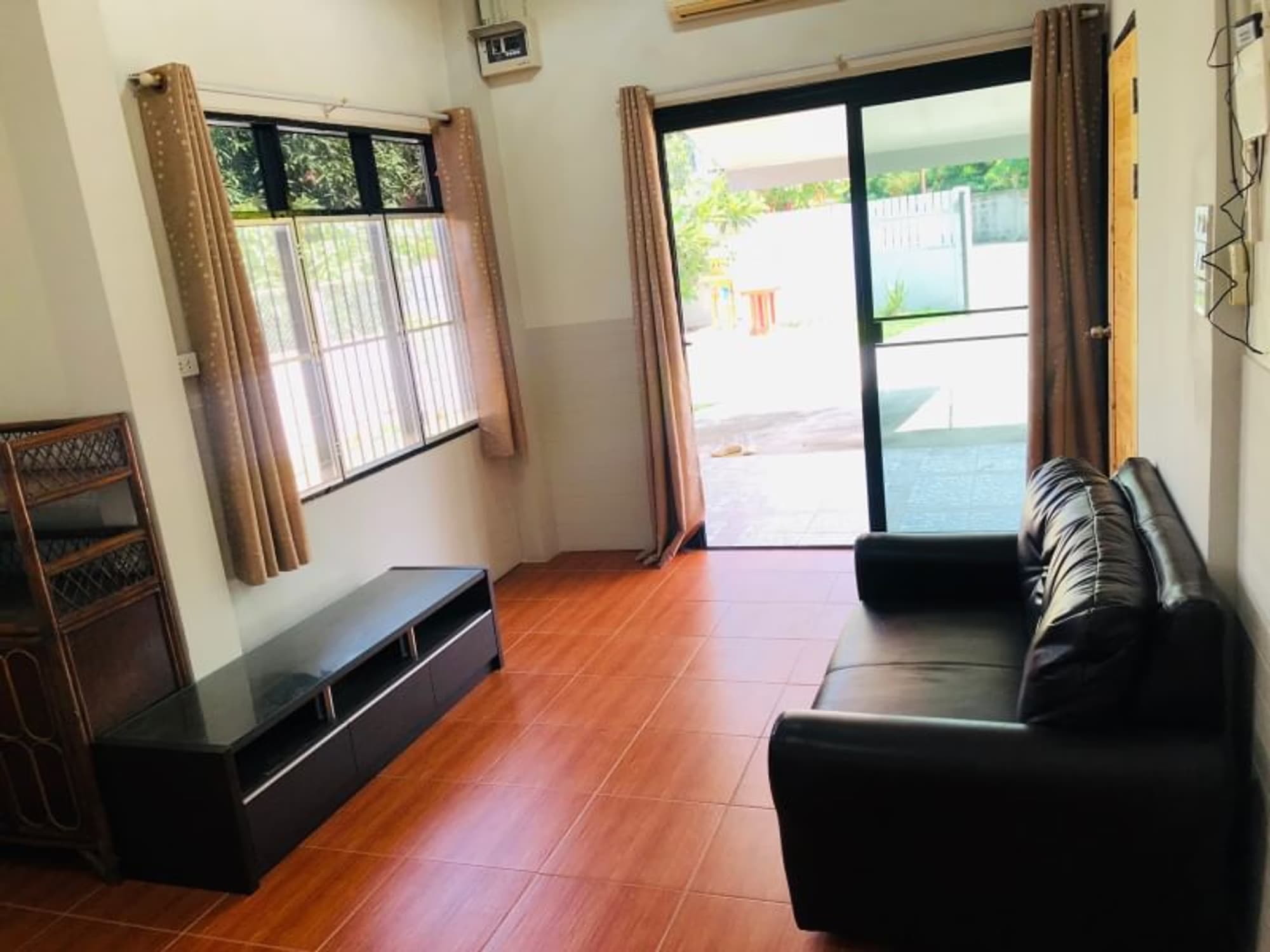 2 Bed House for Rent in Hang Dong - Image 7