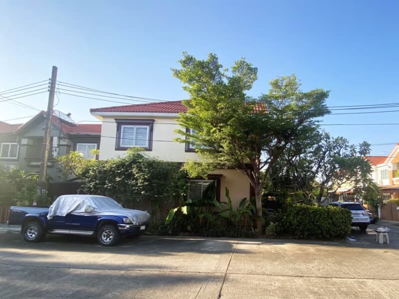 3 Bed Townhouse for Sale in Prawet