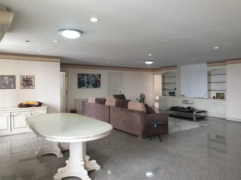 3 Bed Condo for Rent and Sale in Watthana