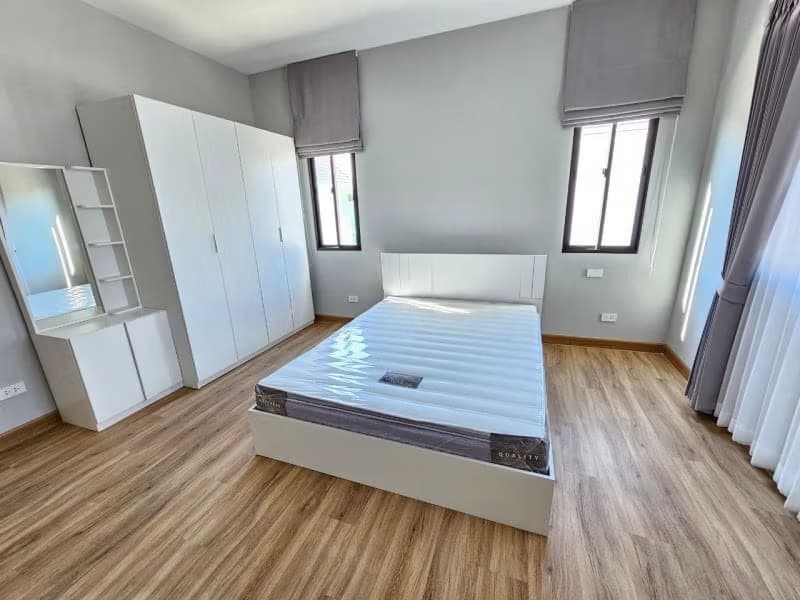 4 Bed House for Rent in Hang Dong
